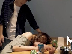 Aasialainen, Kuuluisuus, Kolmen kimppa