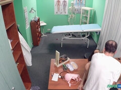 Amateur, Mamada, Engañando, Médico, Lamidas, Oficina, Coño, Uniforme