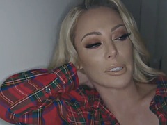 Amatéři, Anál, Kotě, Velké péro, Velké kozy, Creampie, Stříkání spermatu, Mezirasové