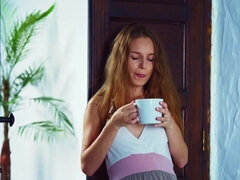 18, デカパイ, バック, 指いじり, 毛深い, オーガズム, 一人, ティーン