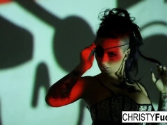 Zadok, Veľké kozy, Brunetka, Hd, Masturbácia, Pička, Sólo, Tetovanie