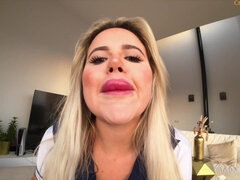 Enthousiasteling, Grote kont, Grote mammen, Pijpbeurt, Sperma shot, Fetisj, Huisgemaakt