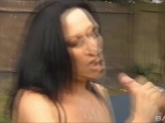 Brunetka, Wytrysk, Twarzowy, Sex w czwórkę, Bielizna, Na wolnym powietrzu, Pirsing, Rzeczywistość