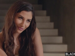 Brunette brune, Queue, Le plan cul à quatre, Poilue, Hard, Interracial, Public, Chatte