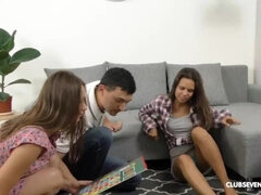 Pompino, Club, Schizzo di sborra, Donna donna uomo, Giochi, Hardcore, Hd, Ragazza