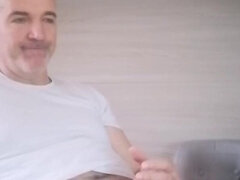 Amateur, Tir de sperme, Papa, Européenne, Fait maison, Masturbation, Pisser, Solo