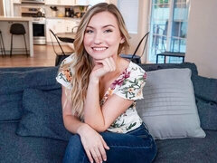 Μεγάλος κώλος, Μεγάλος πούτσος, Ξανθιά, Πίπα, Σε στάση σκύλου στα τέσσερα, Ευέλικτη, Έφηβος, Βυζιά