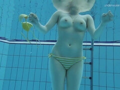 Spiaggia, Bikini, Femmina, Piscina   biliardo, Pubblico, Softcore, Solo, Ragazza