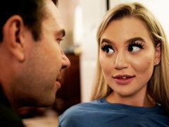 Enthousiasteling, Grote lul, Blond, Pijpbeurt, Hondjeshouding, Natuurlijke tieten, Mager, Tiener