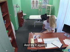 Amatorka, Obciąganie, Hardcore, Lizanie, Pielęgniarka, Cipka, Jednolity, Podglądacz