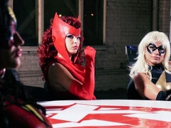 Hatalmas hátsó, Monumentális dákó, Tekintélyes didik, Cumizás, Kutya póz, Érett feleség