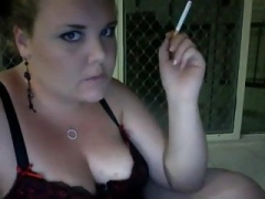 Sexy hoe smokes for me