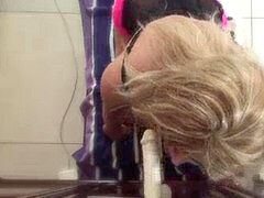 Crossdresser instructing four spunk-pump