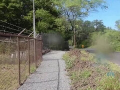 Bikini, Brunetka, Exhibicionisti, Priateľka, Nahé, Olej, Vonku, Drobunké