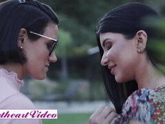 Stellung 69, Grosse titten, Fingern, Hd, Küssen, Lesbisch, Lecken, Spielzeuge