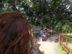 Amatorka, Obciąganie, Brunetka, Obciąganie stopami, Włochaty, Obciąganie, Obrzmiałe sutki, Wibrator