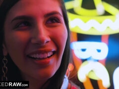 Μεγάλος πούτσος, Πίπα, Μελαχροινή, Πούτσος, Σκληρό, Γλείψιμο, Μουνί, Έφηβος