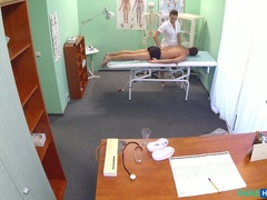 Amateur, Sucer une bite, En levrette, Infirmière, Bureau, Chatte, Uniforme, Voyeur