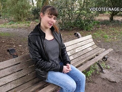 18 jahre, In den arsch, Grosser schwanz, Braunhaarige, Dildo, Erstes mal, Französisch, Spielzeuge