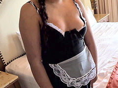 18 ans, Amateur, Brunette brune, Tir de sperme, Fille latino, Lingerie, Domestique, Adolescente