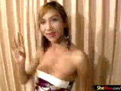 Asiatique, Tir de sperme, Branlette thaïlandaise, Pigtail, Pov, Transsexuelle, Tatouage, Adolescente