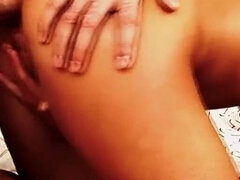 18 éves, Anális szex, Ondó fröcskölés, Nuni, Tini