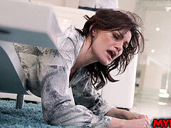 오랄섹스, 흑갈색 머리, 쿠거, 나이든, 밀프, 계모