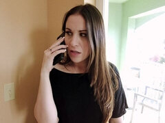 Stor stjärt, Avsugning, Brunett, Doggystyle, Hardcore, Naturliga tuttar, Pov, Tuttar