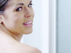 Lingerie Obsession Episode 2 - Captivation - Lea Guerlin & Nekane