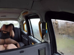 Suihinotto, Ruskeahiuksinen, Spermashotti, Tumma, Naamallinen, Sekarotuinen, Pillu