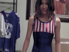 Aasialainen, Iso perse, Isot tissit, Ruskeahiuksinen, Söpö, Kyrpä, Opettaja, Teini