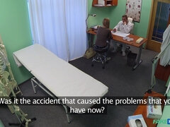 Doctor Prescribes An Erotic Massage For Slinky Blond Hair Lady Patient