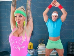 Blondie�s Sex Drive Workout