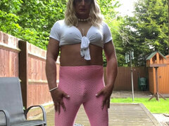 Amatör, Brittisk, Milf, Utomhus, Strumpbyxor, Kissar, Solo, Stockings