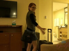 Amatoriale, Tette grandi, Vestito, Fidanzata, Tacchi, Piercing, Punto di vista pov, Gonna