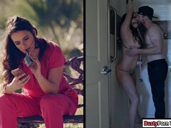 Store bryster, Pik sutte, Brunette, Langt ned i halsen, Sygeplejerske, Hård sex, Bad, Våd
