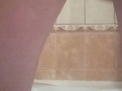 Salle de bains, Gros cul, Tchèque, Européenne, Fait maison, Mère que j'aimerais baiser, Seins naturels, Pisser