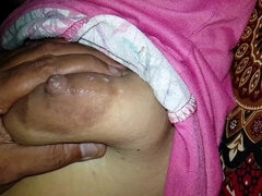 Tetas grandes, Enorme, Indio, Natural, Tetas naturales, Pezones, Tetas