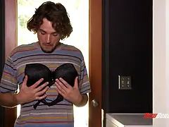 Большие сиськи, Минет, Сперма на лице, Хд, Лизание, Табу, Тату, Сиськи