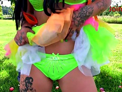 Большие сиськи, Минет, Брюнетки, Сперма на лице, От первого лица, Тату, Сиськи, Униформа