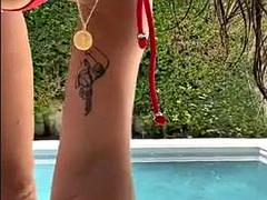 Amateur, Tetas grandes, Madres para coger, Piscina, Tetas