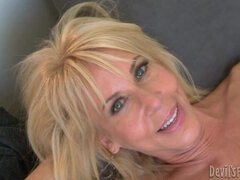 Decrepit blonde MILF Erica Lauren enjoys anal sex on her couch that makes her sweat bucket loads.