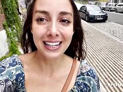 Amatéri, Mačiatko, Brunetka, Nemecké, Hardcore, Masturbácia, Sólo, Kozičky