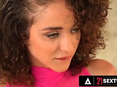 18 anni, Pompino, Brunetta, Gola profonda, Piede fetish, Hd, Interrazziale, Piccola