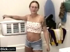 18 let, Kuřba, Brunetka, Péro, Hd, Penis, Drobounká, Různé pohledy