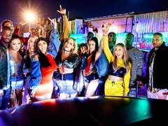 Большая жопа, Большой член, Большие сиськи, Минет, Собачьи, Групповуха, Секс без цензуры, Межрасовый секс