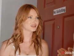 Lacy Lennon & Destiny Cruz enjoy threesome