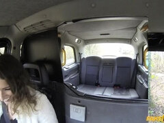 Sucer une bite, Voiture, En levrette, Fétiche, Branlette thaïlandaise, Léchez, De plein air, Pov