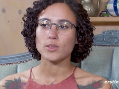 Leie, Braunhaarige, Brille, Hd, Masturbation, Rasiert, Solo, Schwedisch