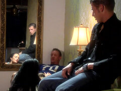 Anális szex, Cumizás, Kutya póz, Ujjazás, Buli, Hármas